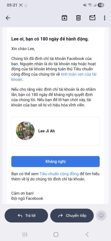 Nhận thông báo đình chỉ từ Facebook.